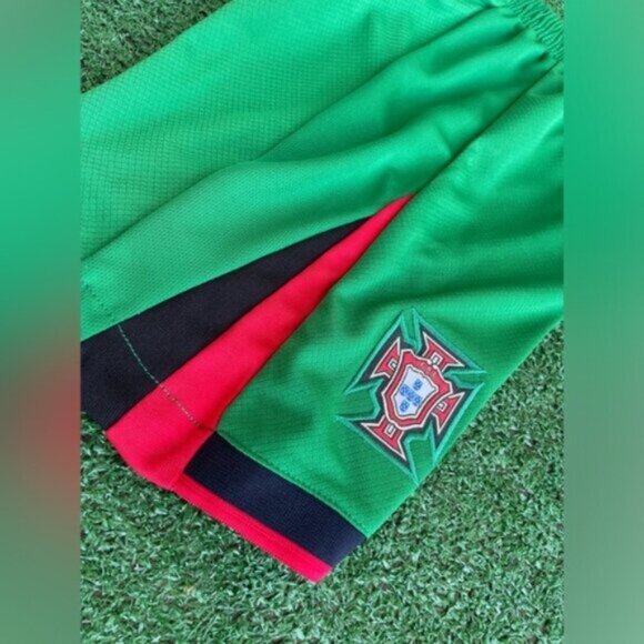 2024 Portugal youth soccer jersey Ronaldo kids CR7 - Picture 9 of 10